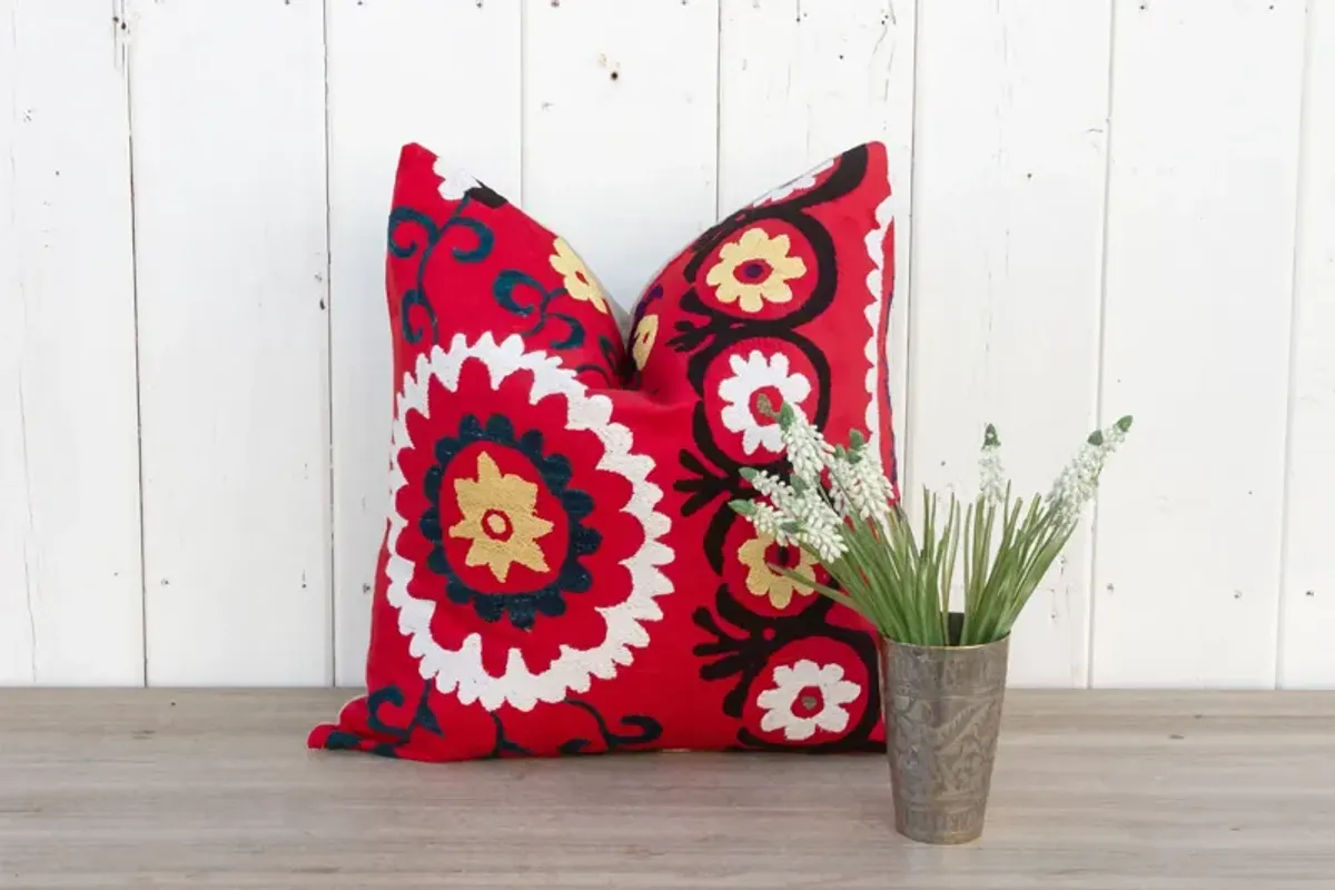 Summer Vintage Floral Suzani Pillow - de-cor