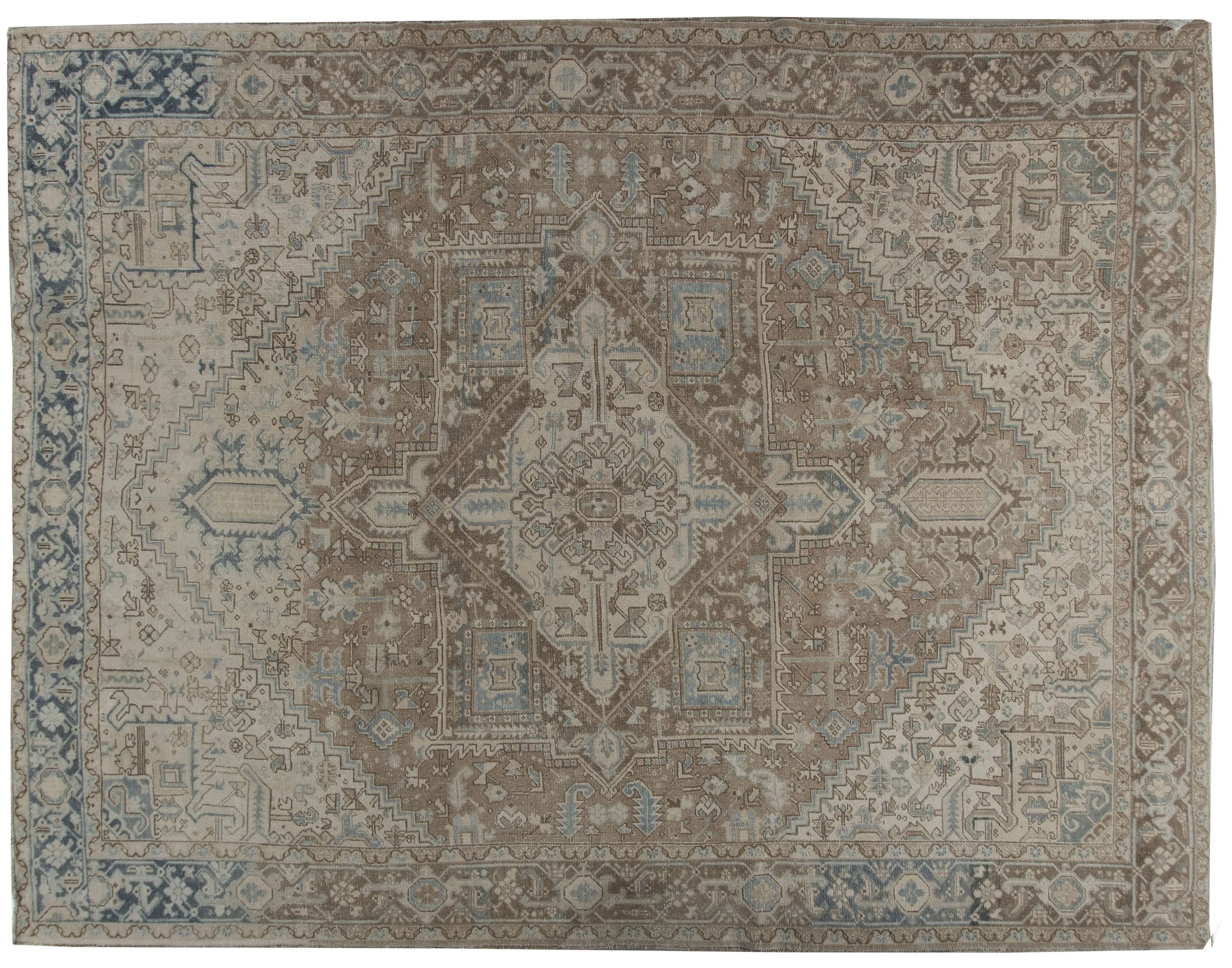 Lightly Distressed Heriz Rug 9'10 X 12'6 - Beige - Beige