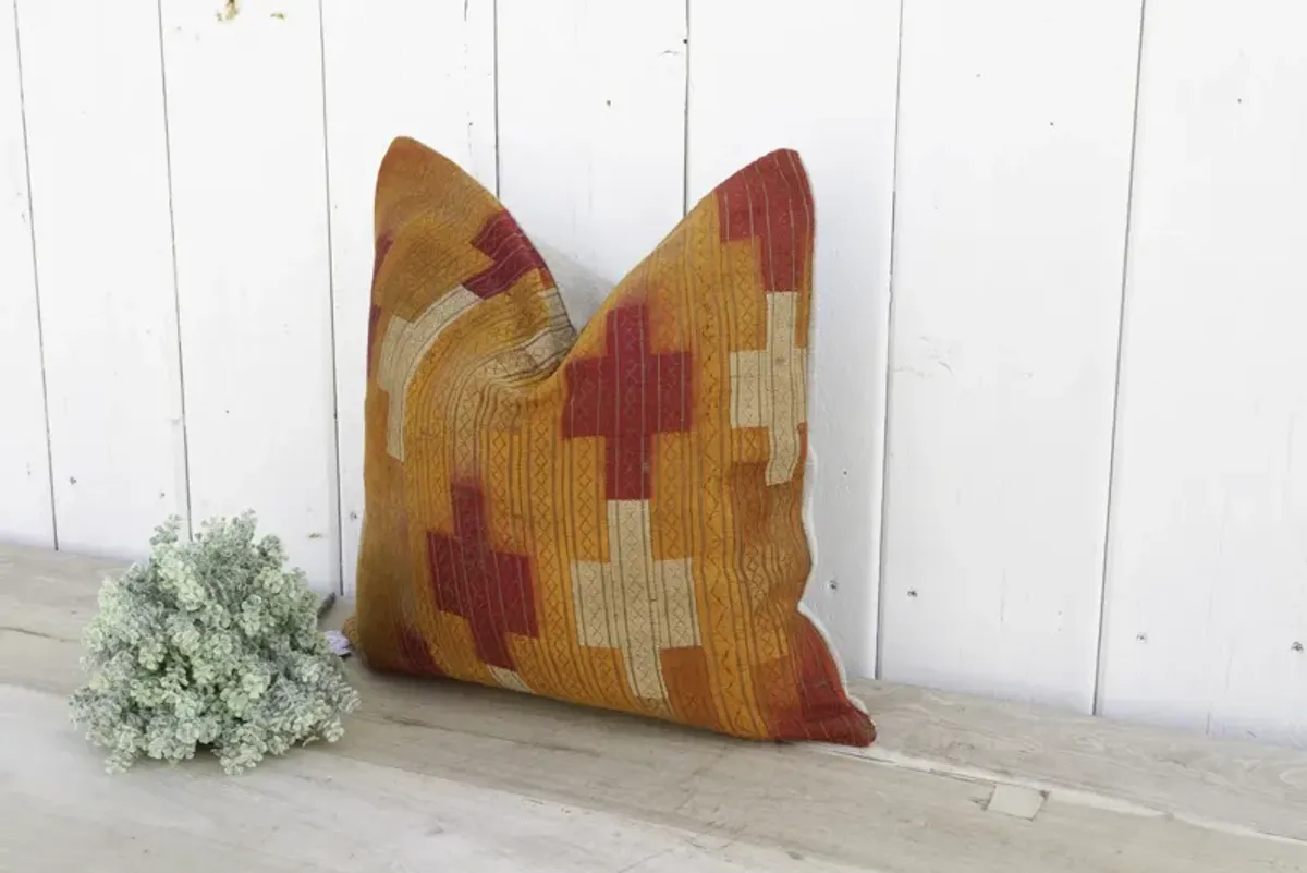 Carmel Silk Phulkari Pillow - de-cor