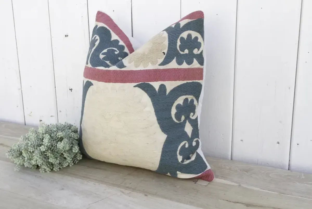 Peshwai Vintage Suzani Pillow - de-cor