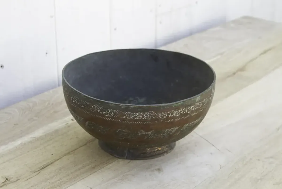 19th Century Indian Copper Bowl - de-cor - Brown