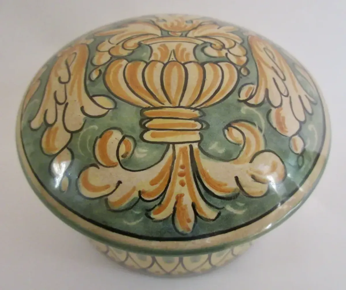 Gubbio Italian Faience Box - The Emporium Ltd. - Green