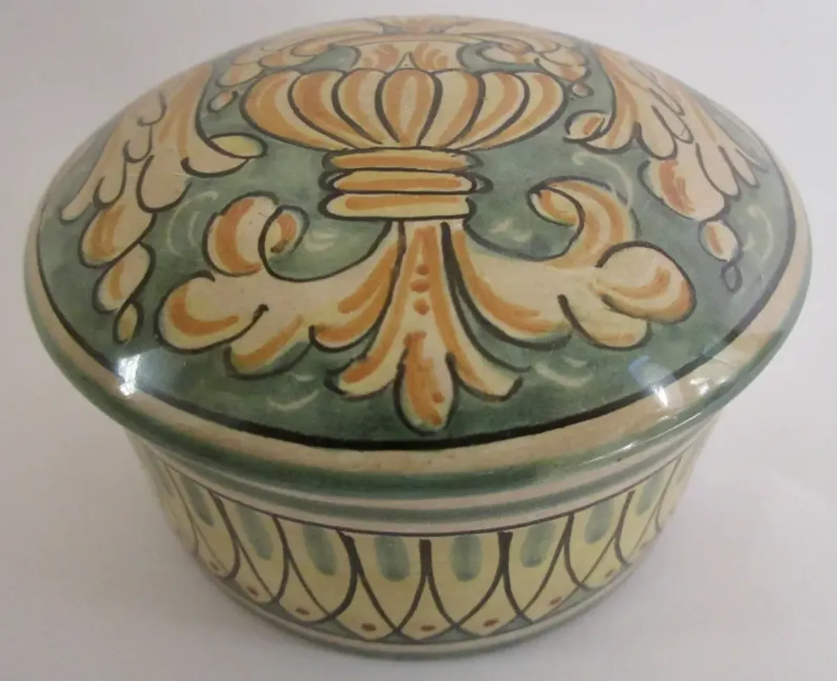 Gubbio Italian Faience Box - The Emporium Ltd. - Green