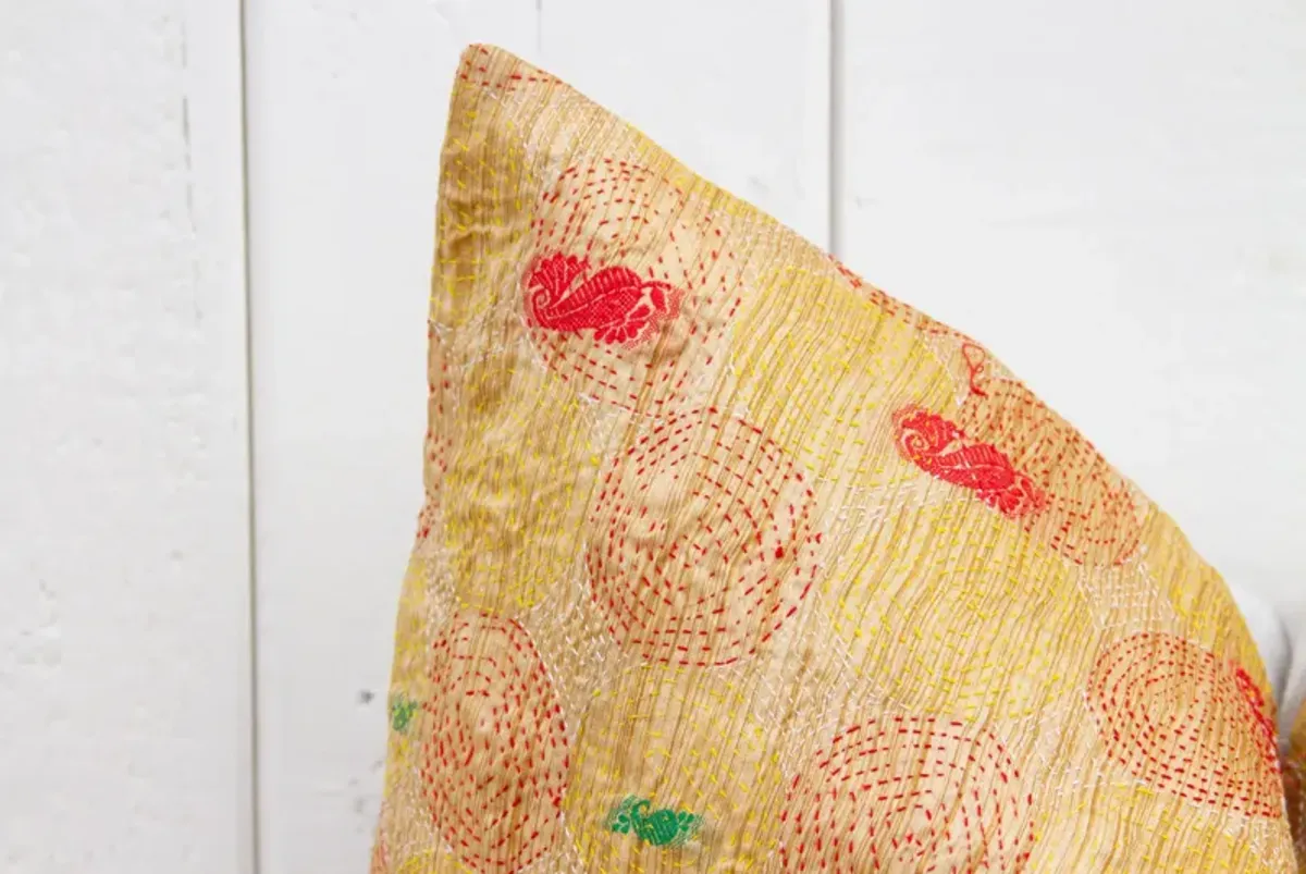 Champagne Silk Kantha Pillow - de-cor