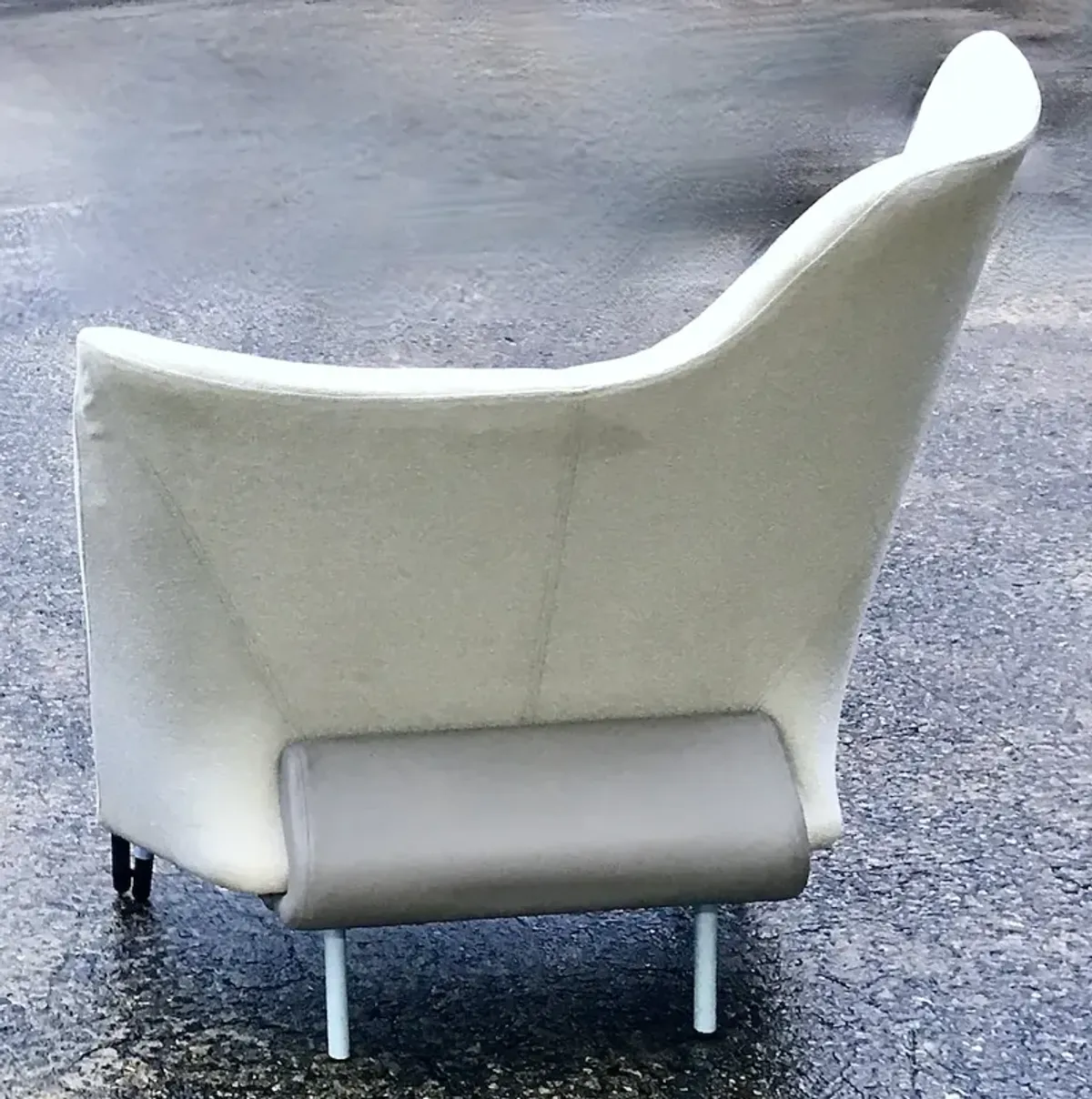 Deganello Torso Club Chair by Cassina