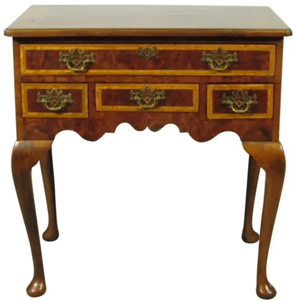 Early 20th-C. English Walnut Lowboy - Brown