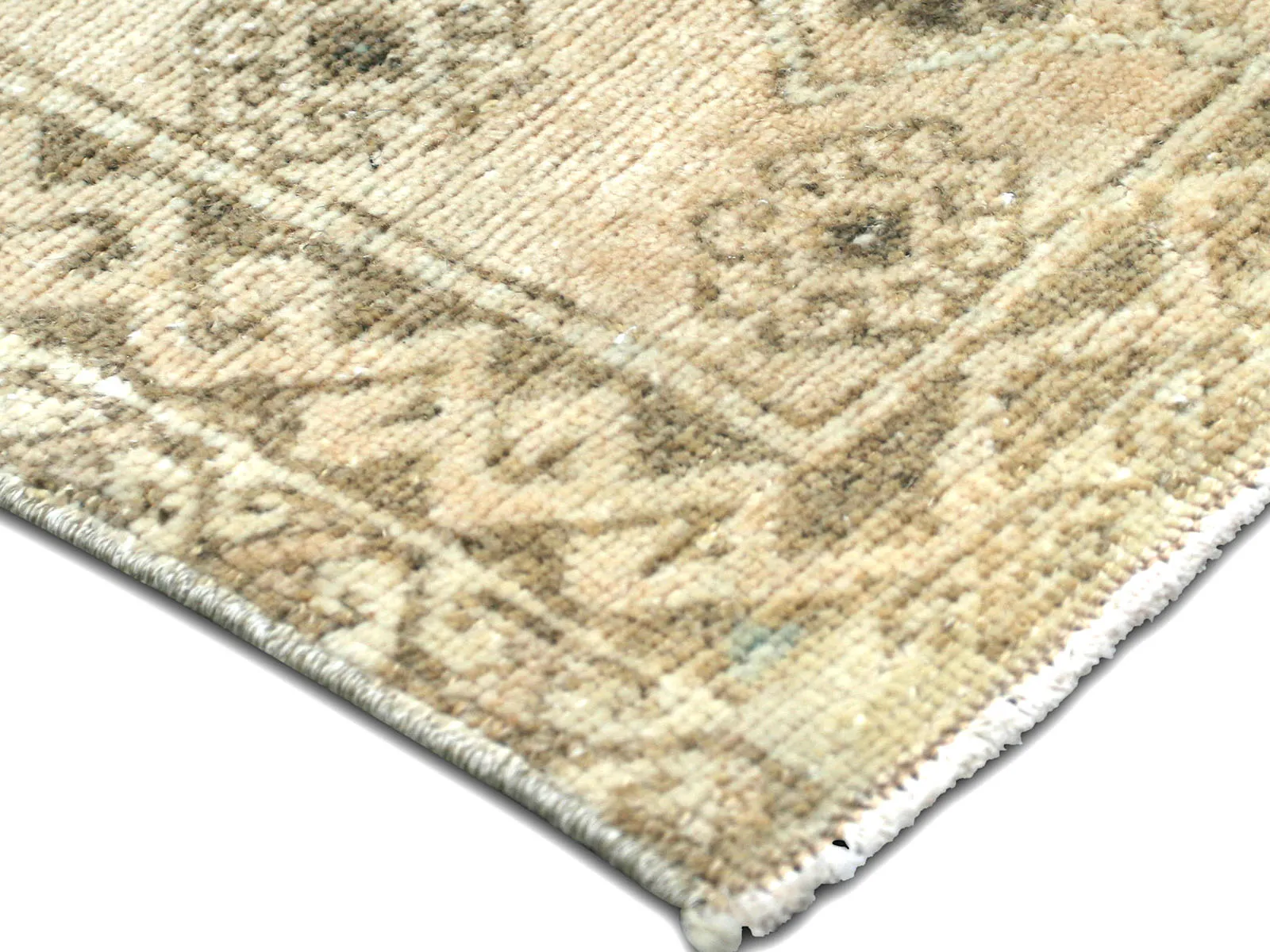 1960s Turkish Oushak Yastic -1'9"x3'7" - Beige