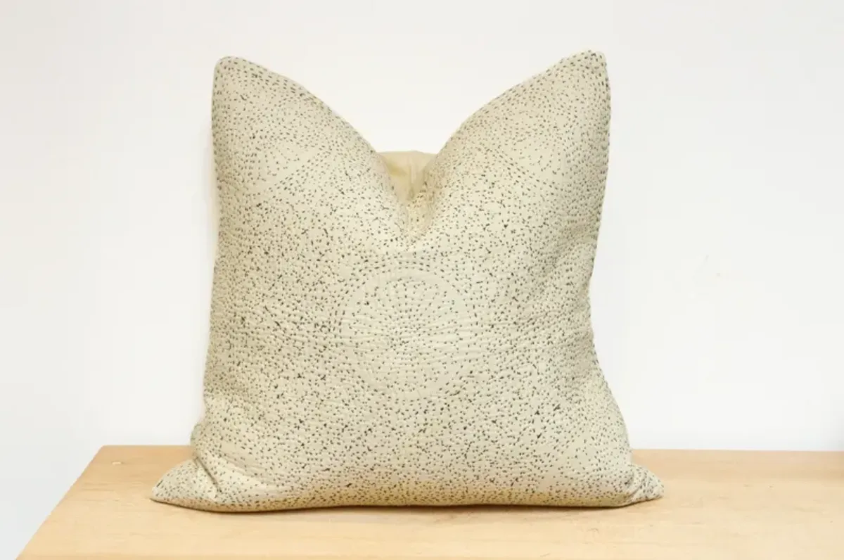 Angel Hand-Stitched Pillow Cover - de-cor