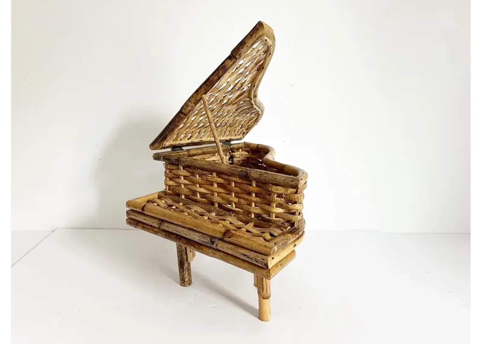 Bamboo Baby Grand Piano Model