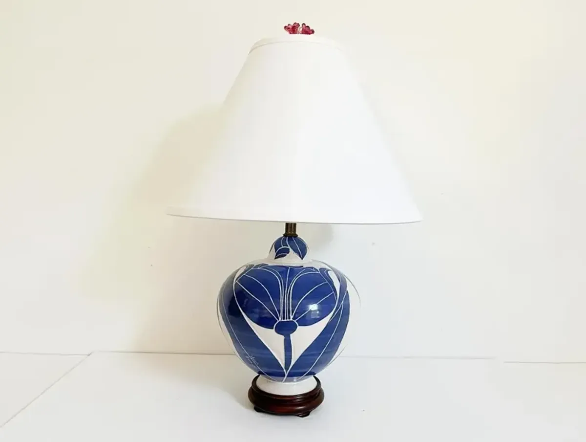 Modern Blue & White Lamp w/Shade