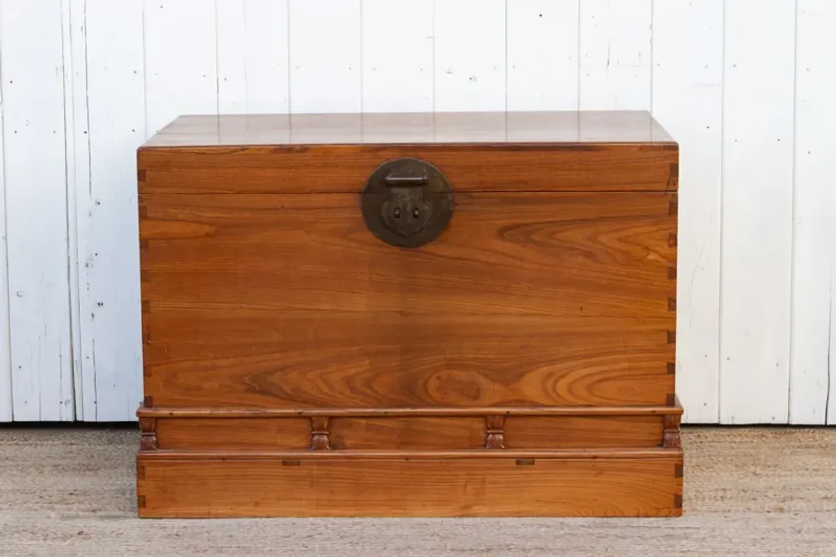 Antique Traditional Camphor Wood Chest - de-cor