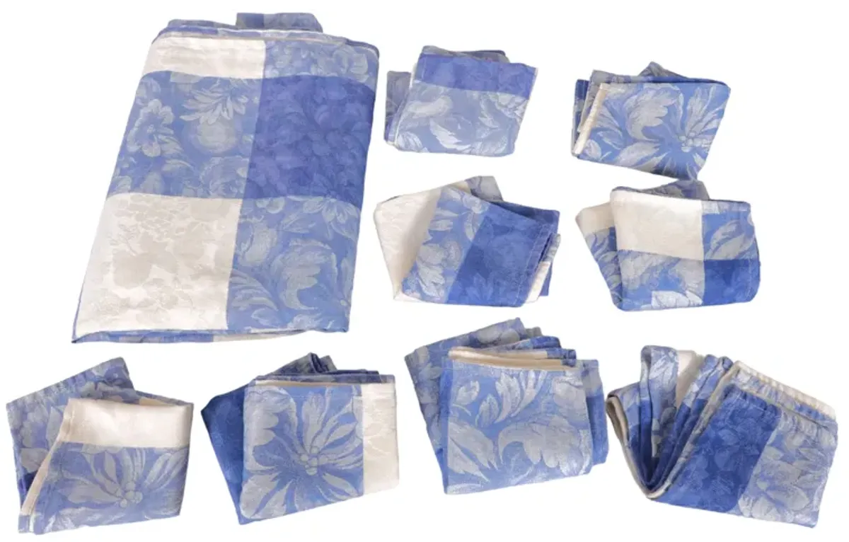 Blue & Ivory Tablecloth & 8 Napkins