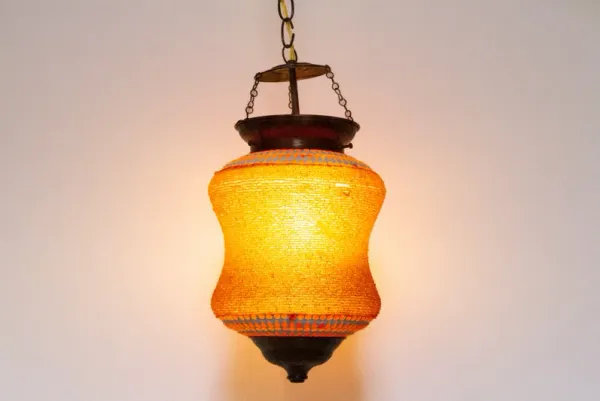 Coral Beaded Pendant Lamp - de-cor