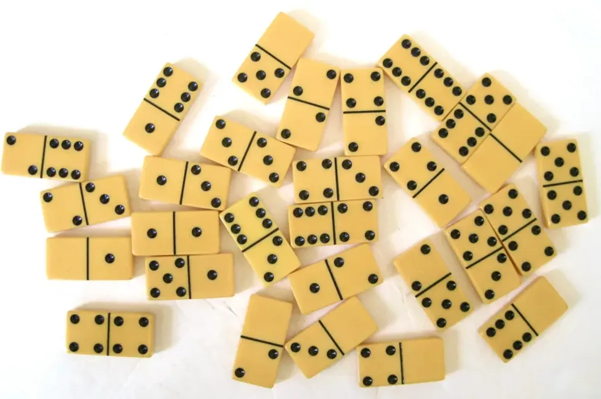 Butterscotch Domino Set in Box