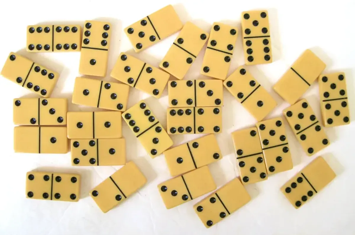 Butterscotch Domino Set in Box - The Emporium Ltd.
