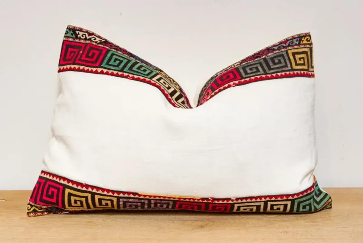 Yamna Antique Lakai Tribe Linen Pillow - de-cor - Handcrafted