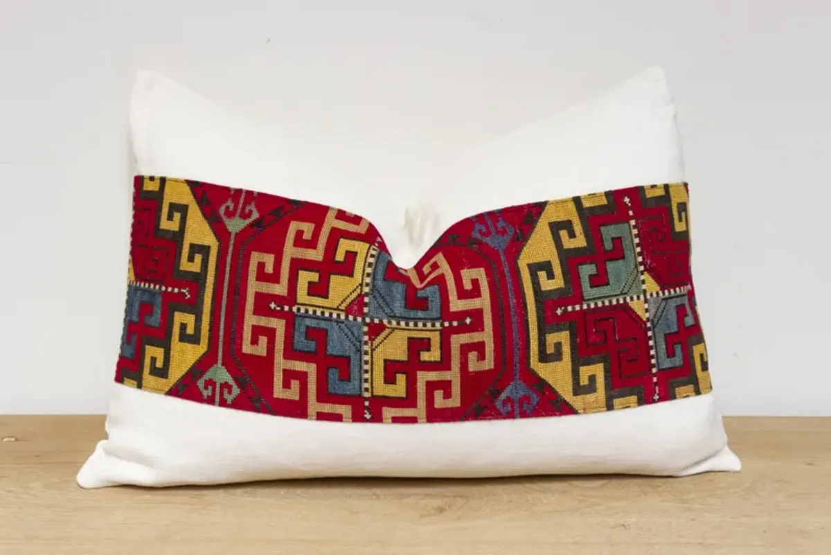 Akila Antique Lakai Tribe Linen Pillow - Handcrafted