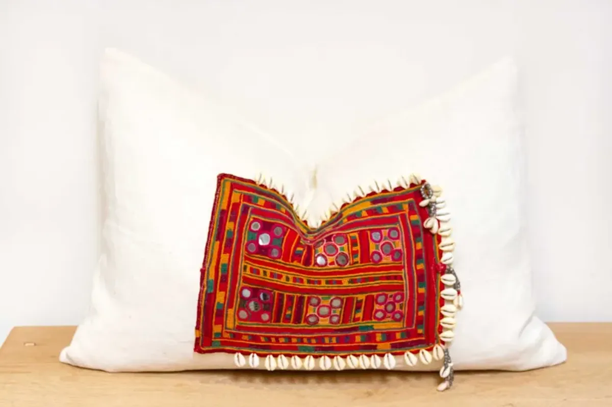 Haro Himalayas Antique Linen Pillow - de-cor