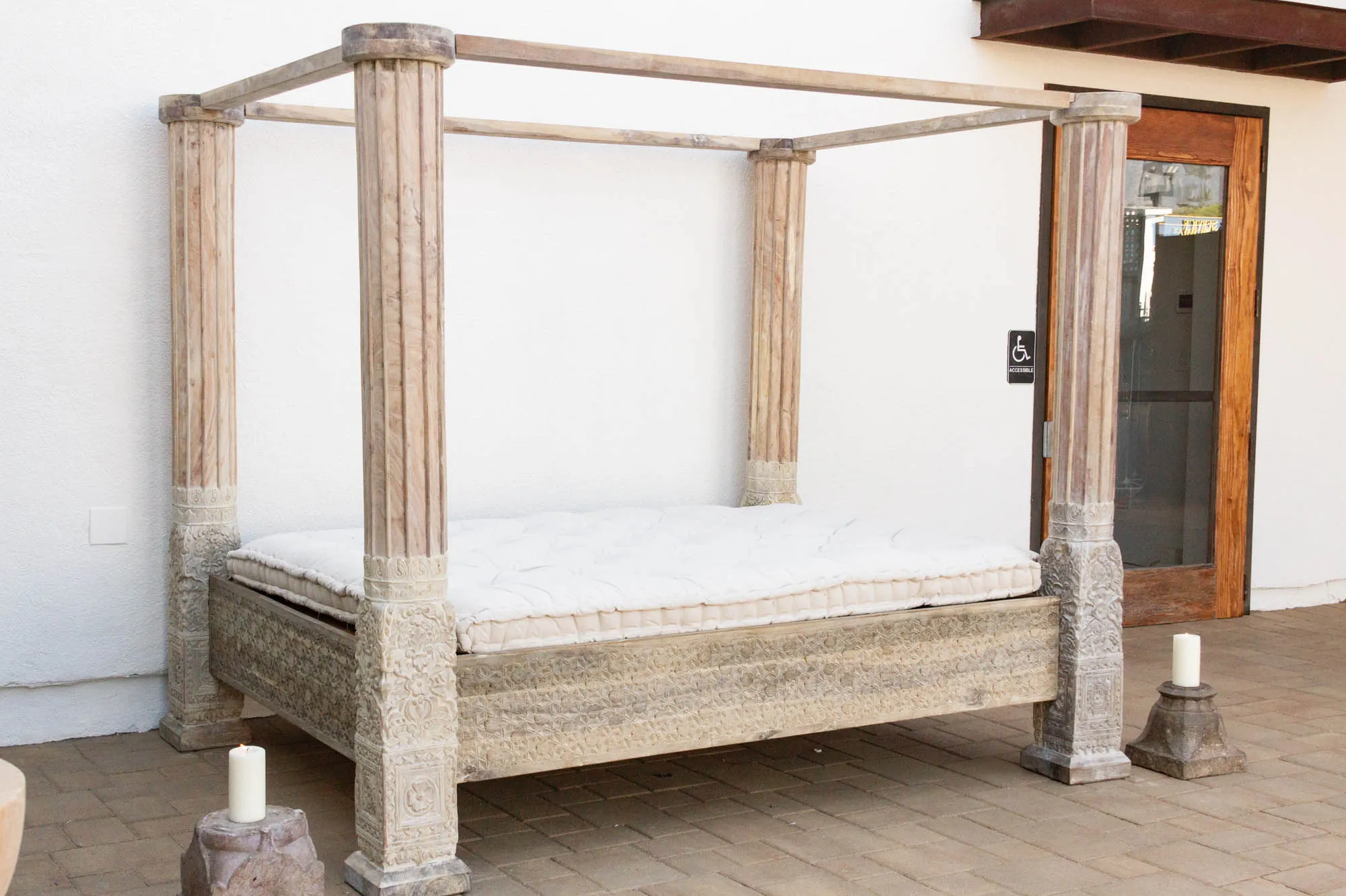 Indian Palace Antique Column Poster Bed - Brown