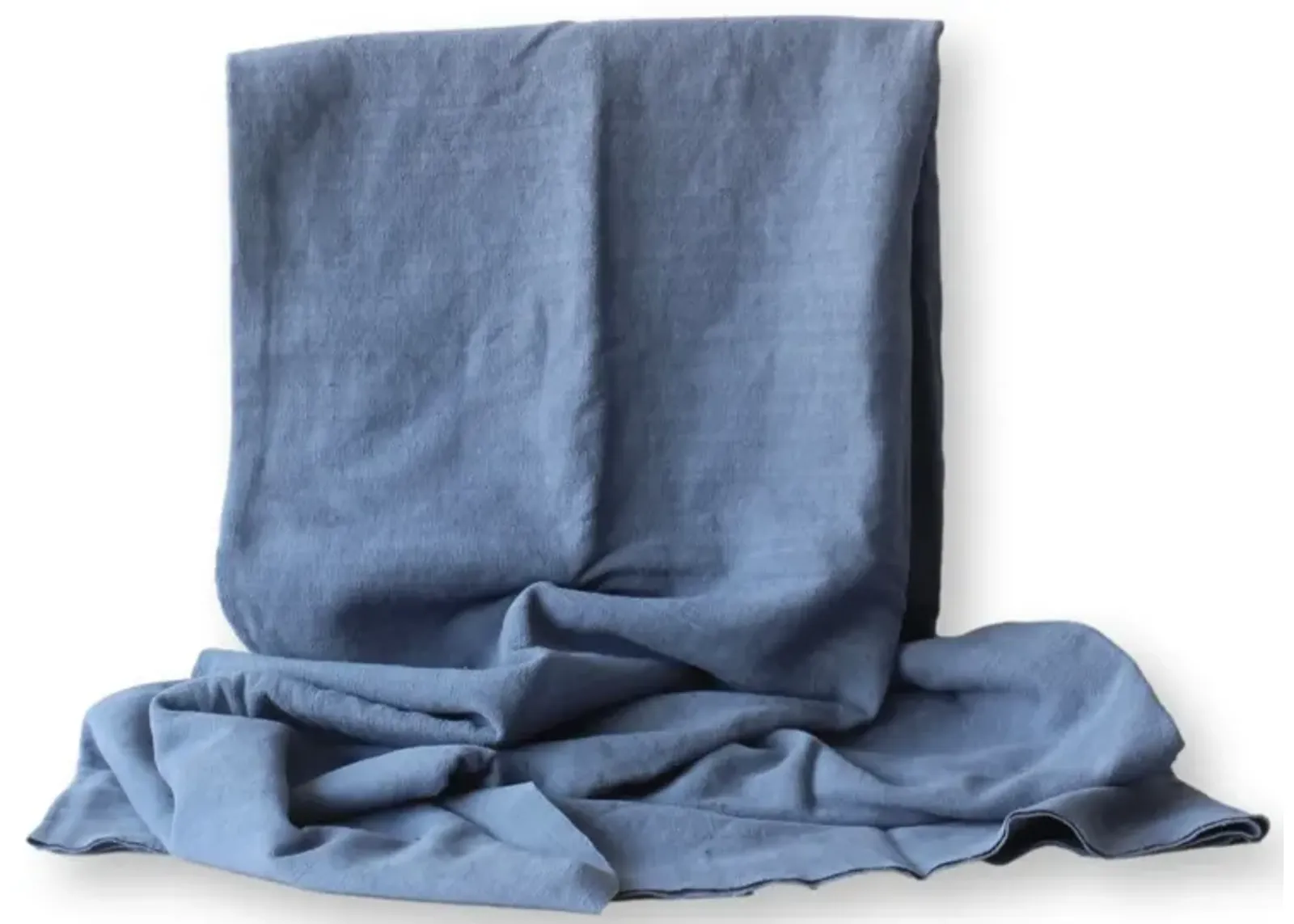 88" x 64" French Blue Linen Tablecloth