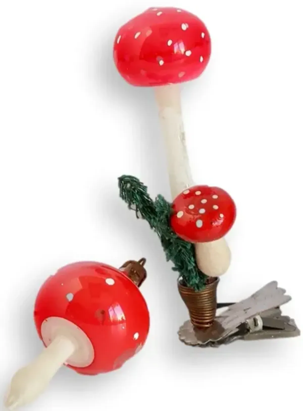 Midcentury Mushroom Christmas Ornaments - Brown