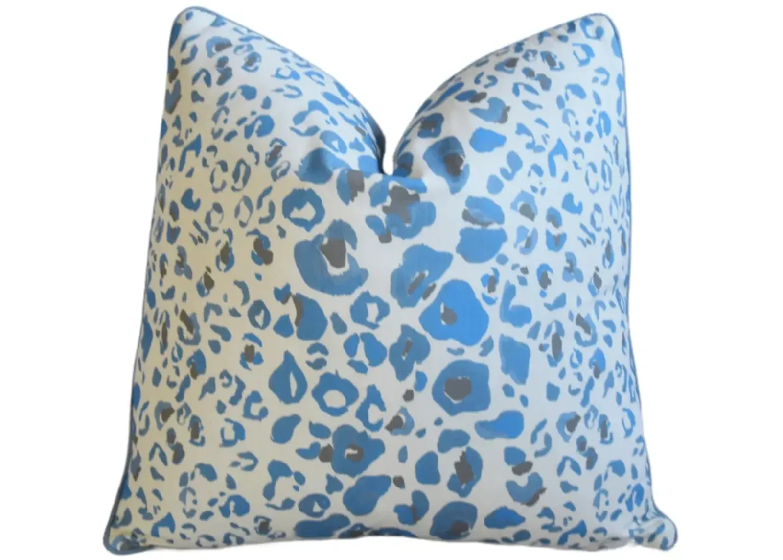 Pindler Animal Cat Print Tatnall Pillow