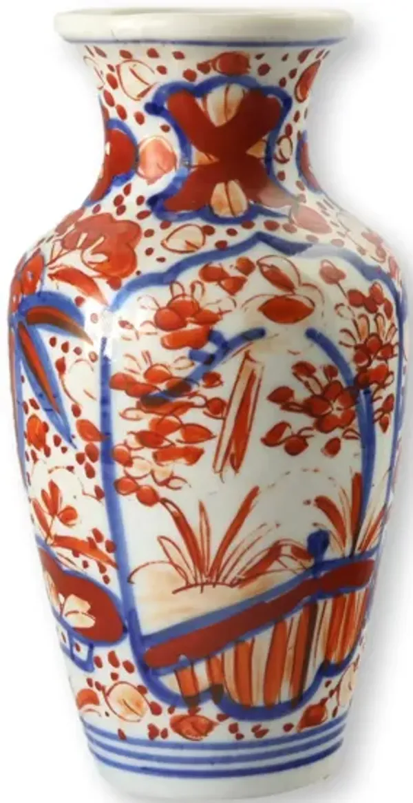 C. 1880 Japanese Imari Porcelain Vase - The Queens Landing - Red