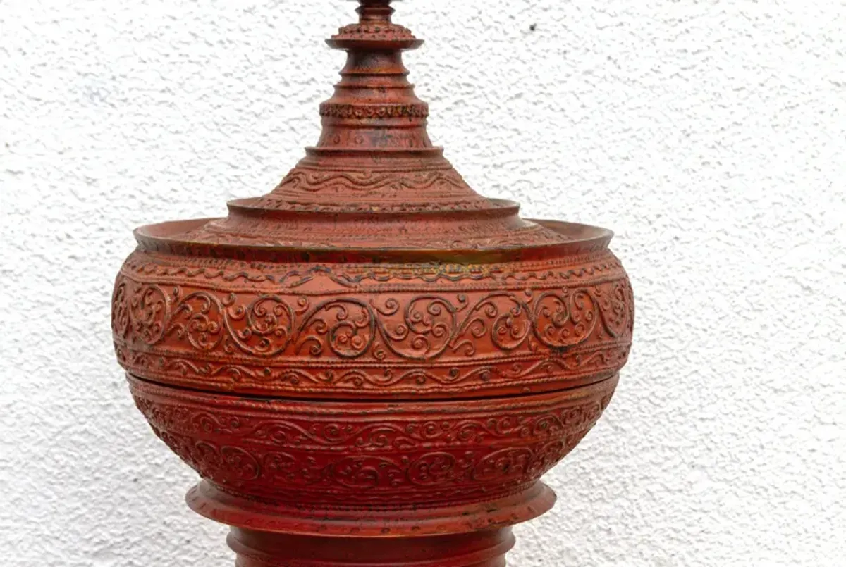 Vintage Sculptural Carved Burmese Vessel - de-cor - Red