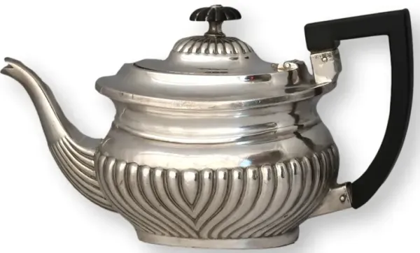 English Art Deco Bachelor's Teapot - New England Mercantile - Silver
