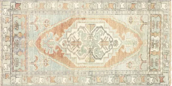 1960s Turkish Oushak Yastic -1'7" x3'5" - Beige