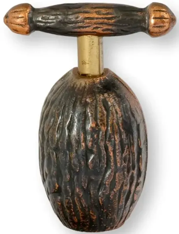 Midcentury GESCHÜTZT Walnut Nutcracker