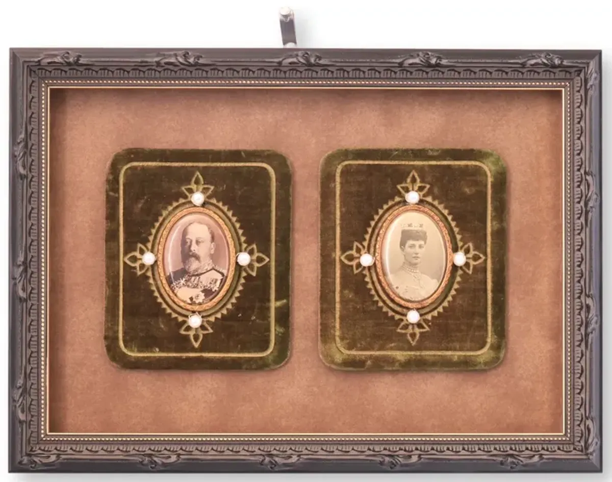 Framed King Edward & Queen Alexandria - The Queens Landing - green