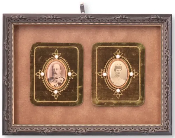 Framed King Edward & Queen Alexandria - The Queens Landing - green