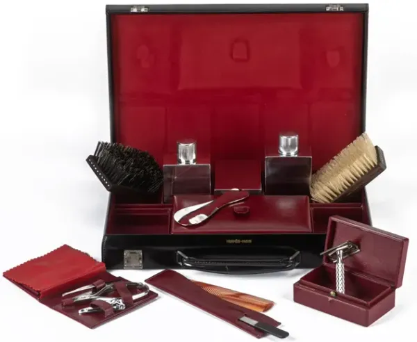 Herm s Vintage Vanity Case in Burgundy - Vintage Lux - black