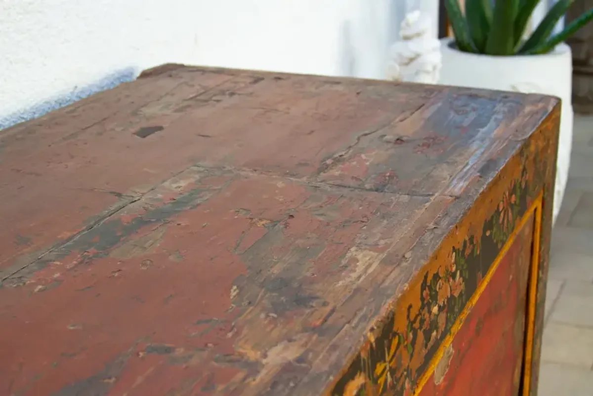 Antique Painted Qing Dynasty Cabinet - de-cor - Red
