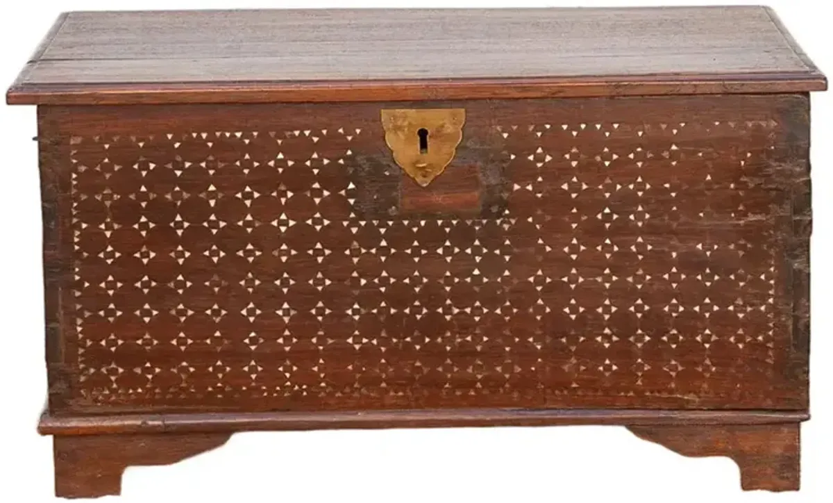 20th C. Mother of Pearl Pukpuk Chest - brown
