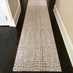 Crocodile (Sand) color