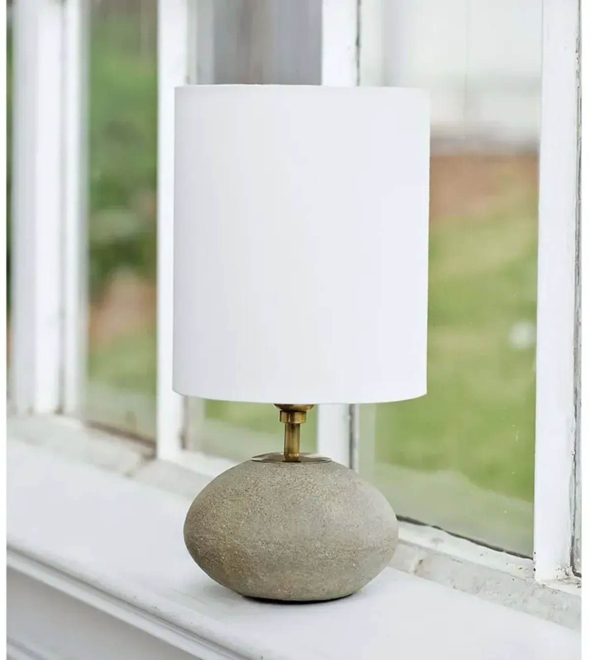 Concrete Mini Orb Lamp