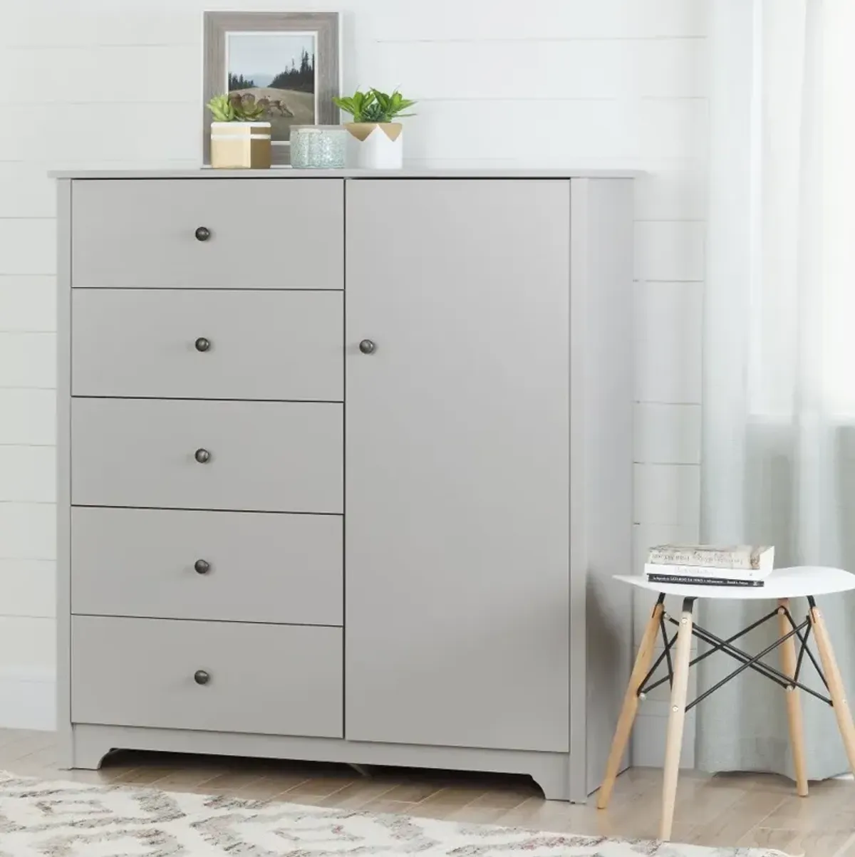 Soft Gray 5 Drawer Door Chest - Vito