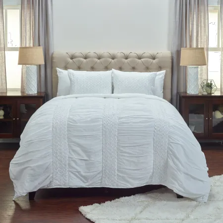 White Cotton Queen Quilt Bedding Collection - Carly