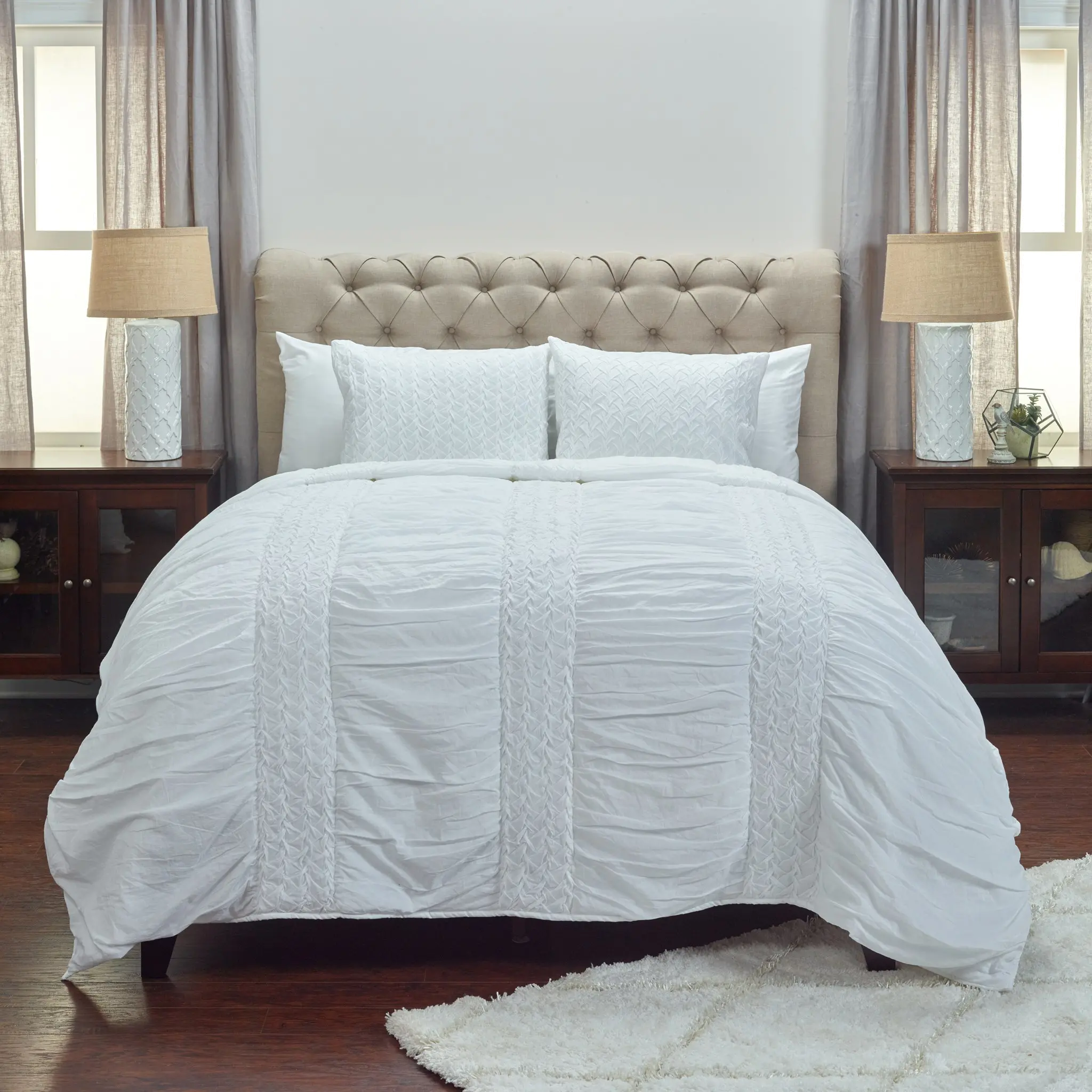 White Cotton Queen Quilt Bedding Collection - Carly