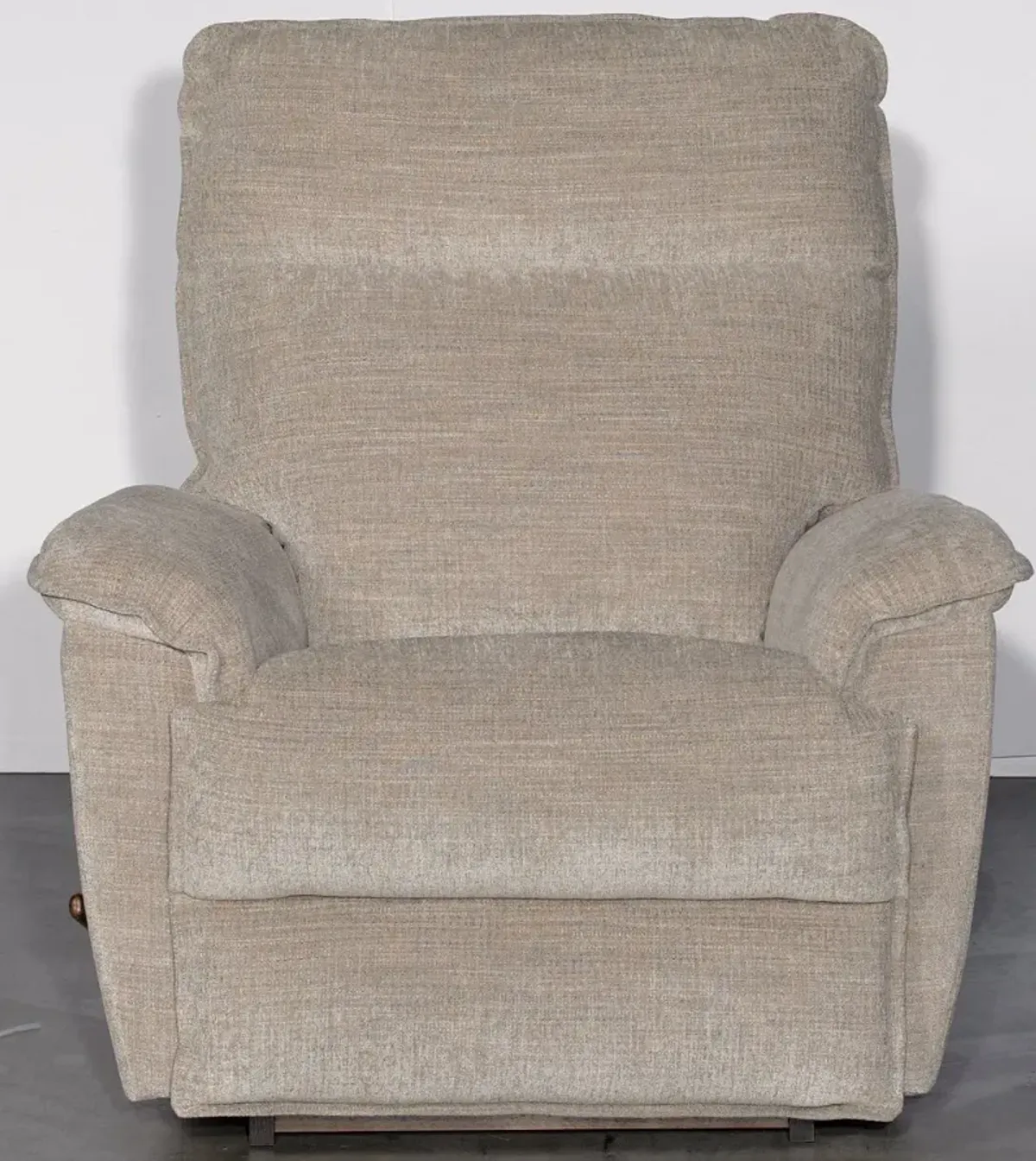 Jay Victorious Barley Tan Manual Rocker Recliner