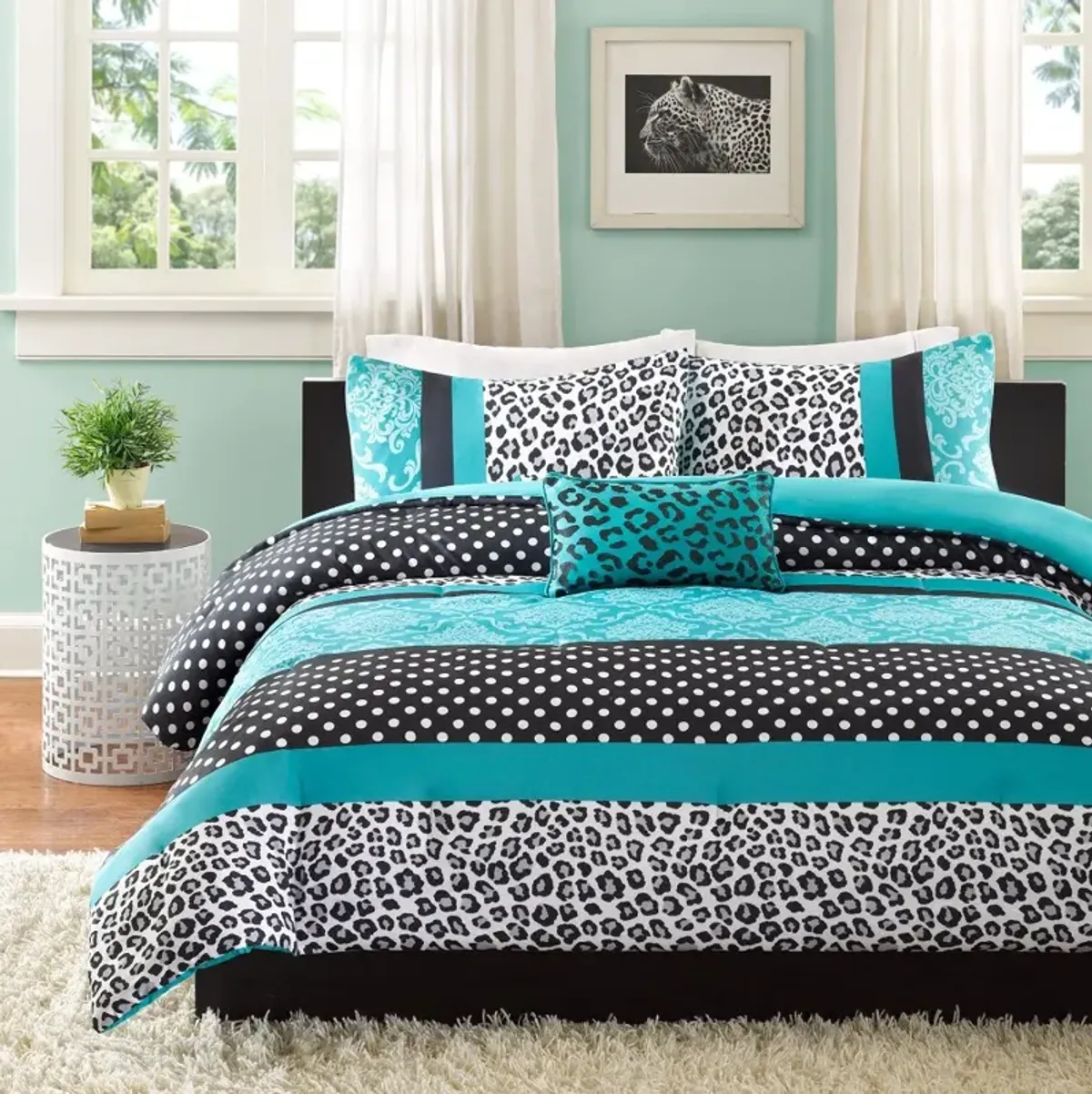 Chloe Teal Full-Queen 4 Piece Bedding Collection