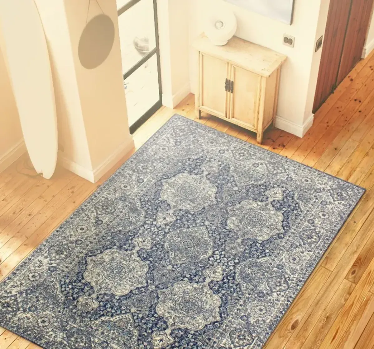 Everek 4 x 6 Dark Blue Rug