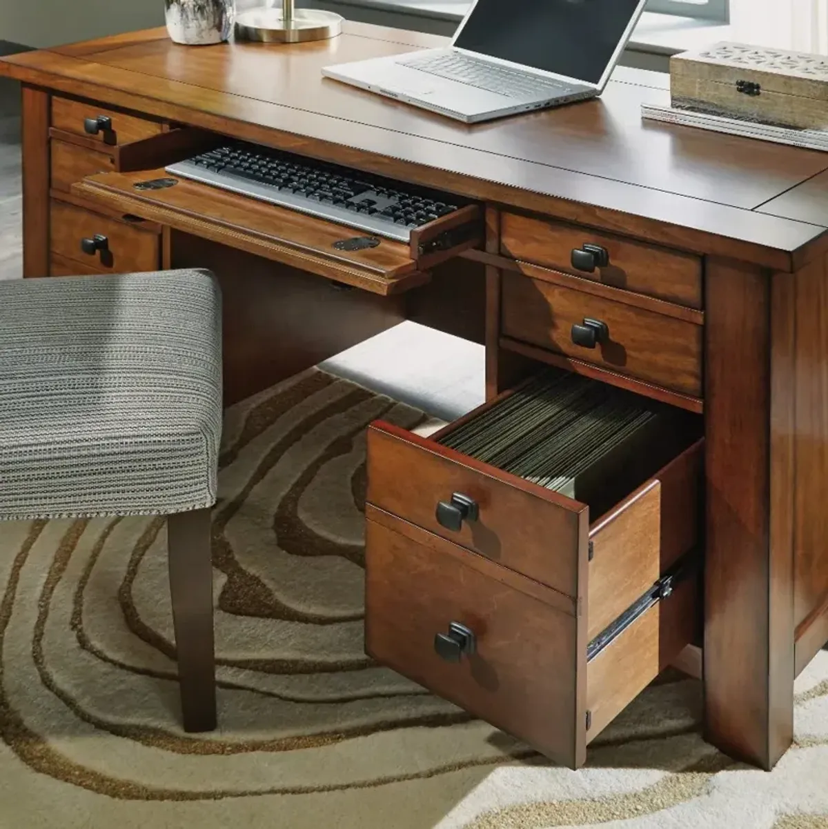 Executive Pedestal Desk - Tahoe