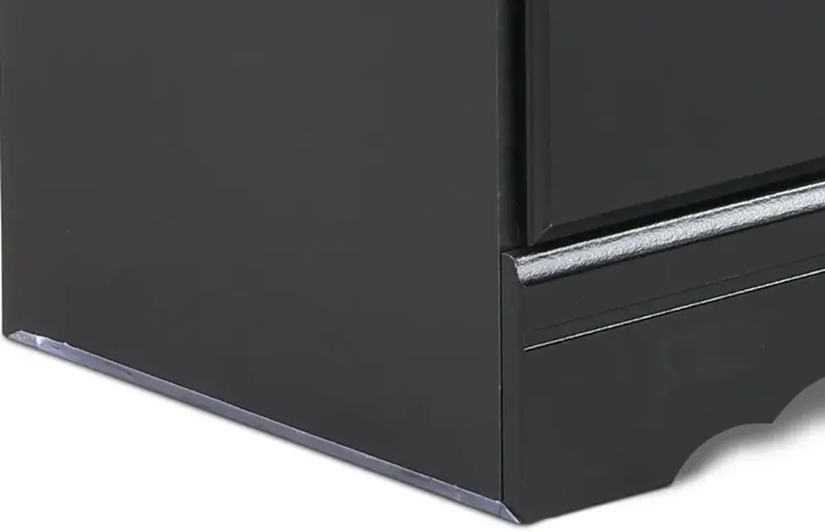 Huey Vineyard Black Chest of Drawers