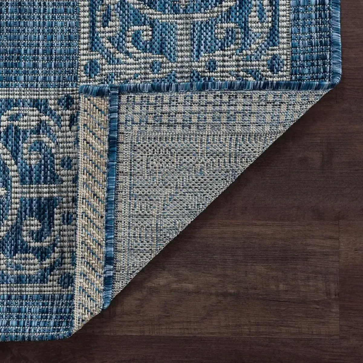 Veranda 8 x 10 Border Indigo Blue Indoor-Outdoor Rug