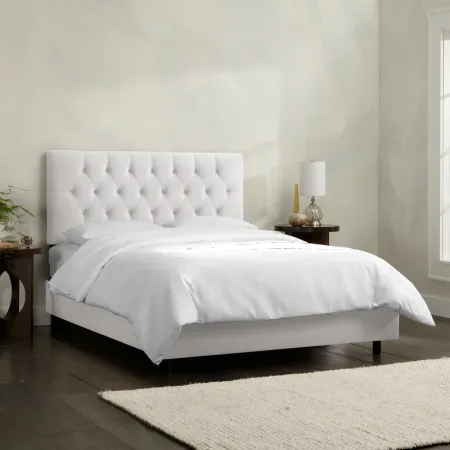 Julia Velvet White Tufted Queen Upholstered Bed - Skyline Furniture