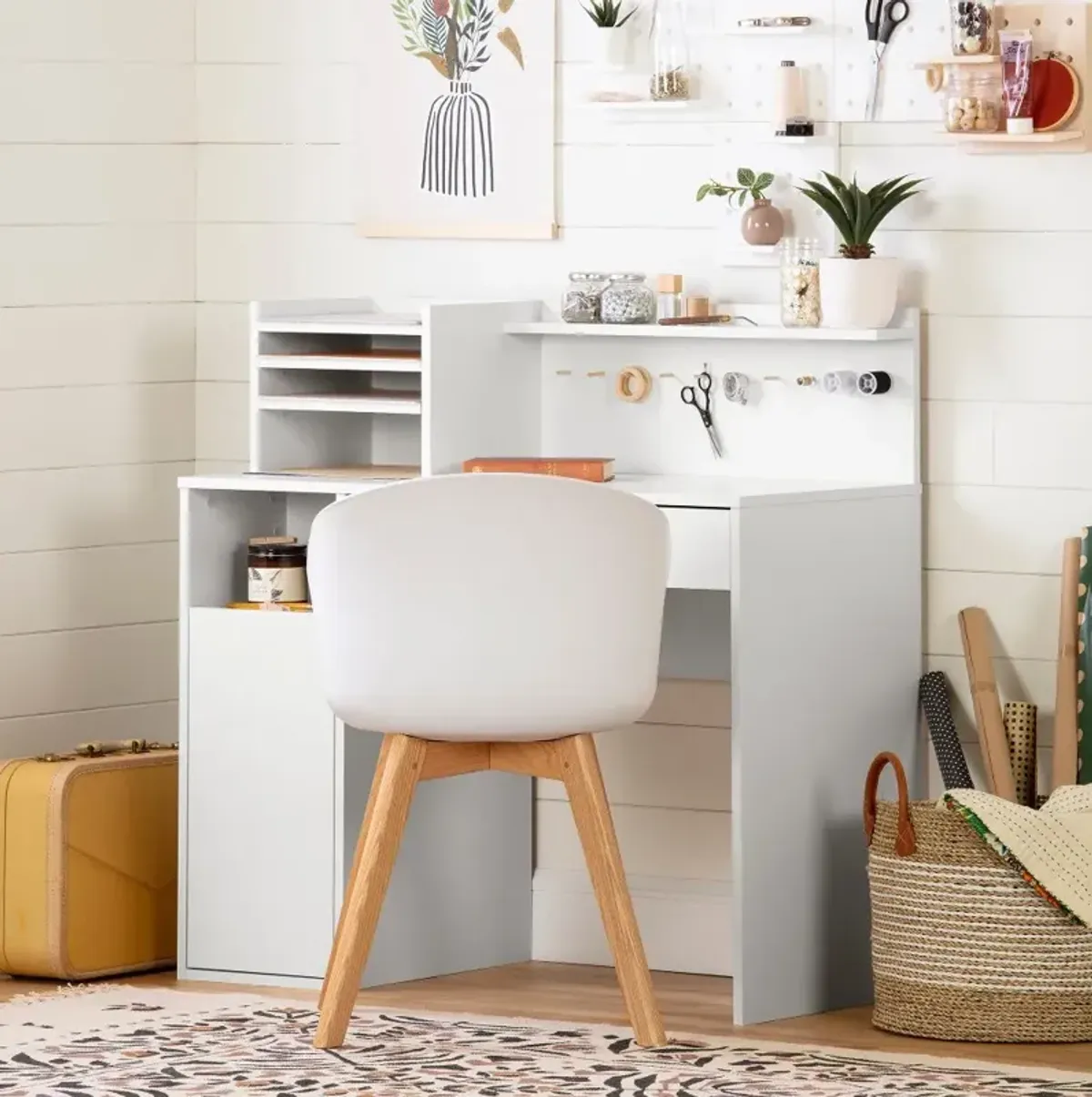 Crea White Craft Table with Hutch