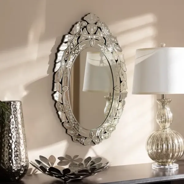 Traditional Silver Venetian Round Accent Wall Mirror - Roselyn